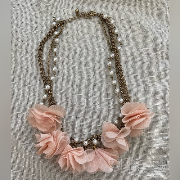 Floral and pearl necklace - Picture 4 of 4